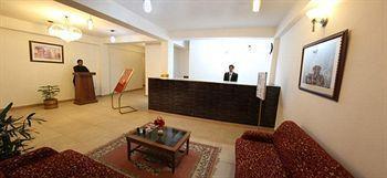מנאלי Chander Palace מראה חיצוני תמונה